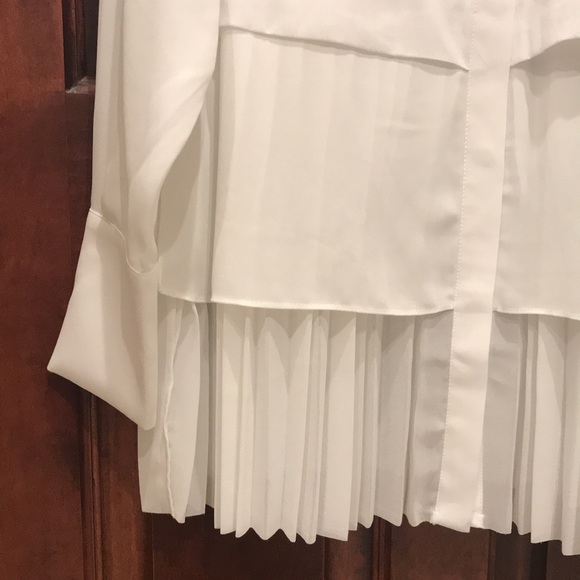 Banana Republic White Pleated Blouse - Picture 3 of 7